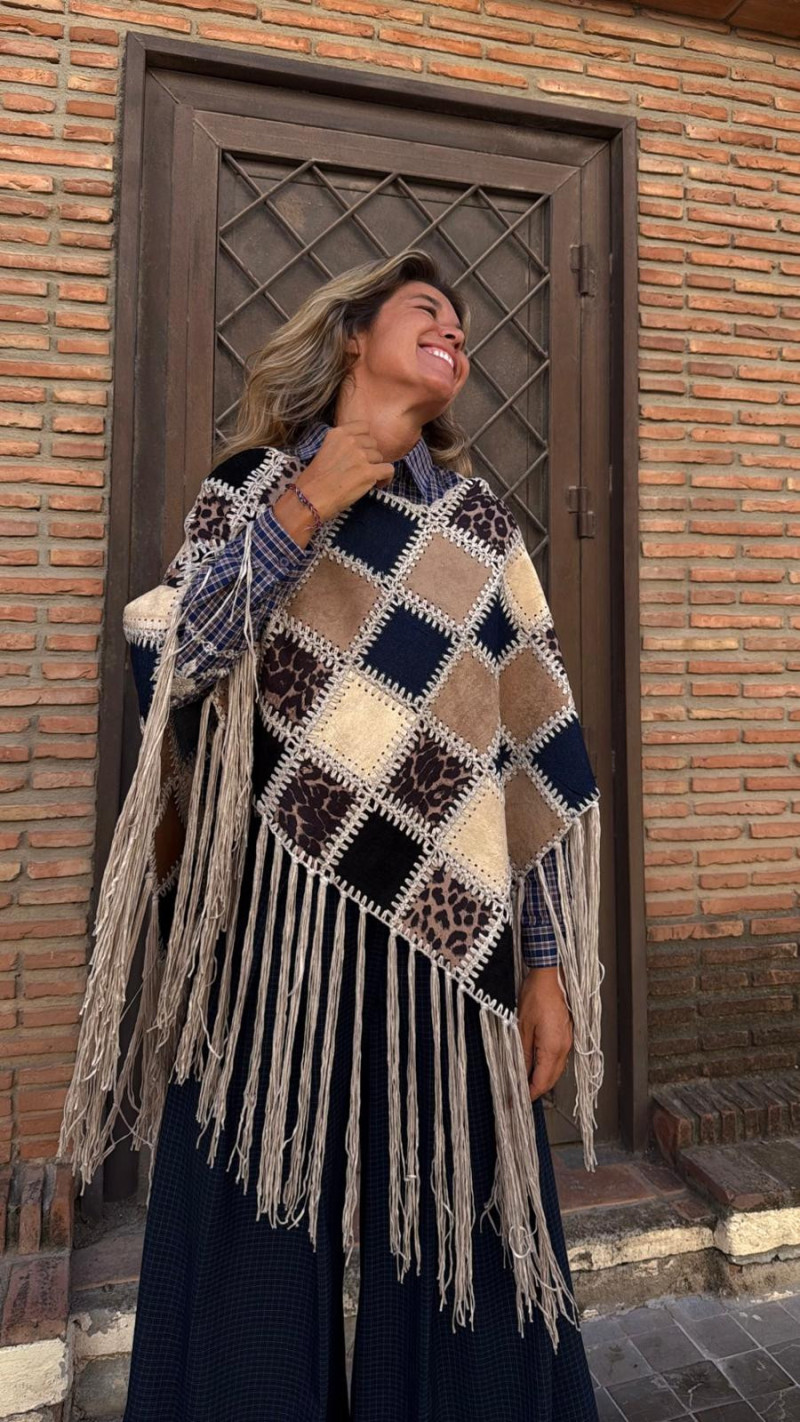 PIME poncho patchword