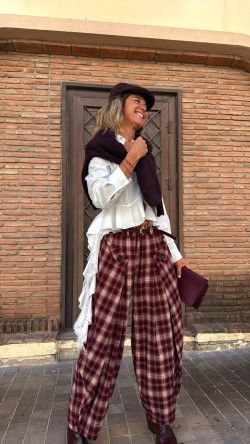 WILI pantalón burdeos
