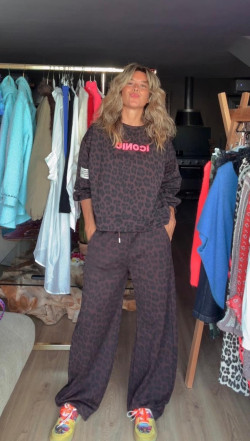 AVOIR sudadera leopardo