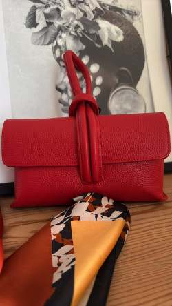 TITUS rojo,  bolso de mano de piel