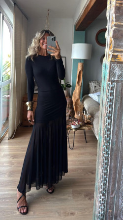 MONTRE negro, vestido largo