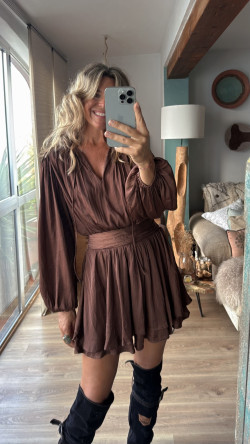 ROMANT vestido corto, marrón