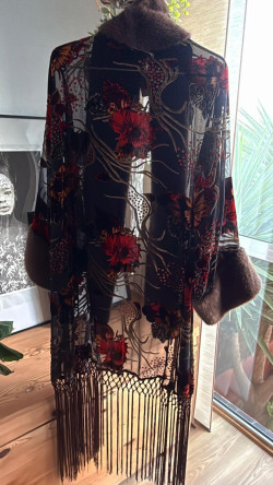 FLORES chaqueta gasa flecos